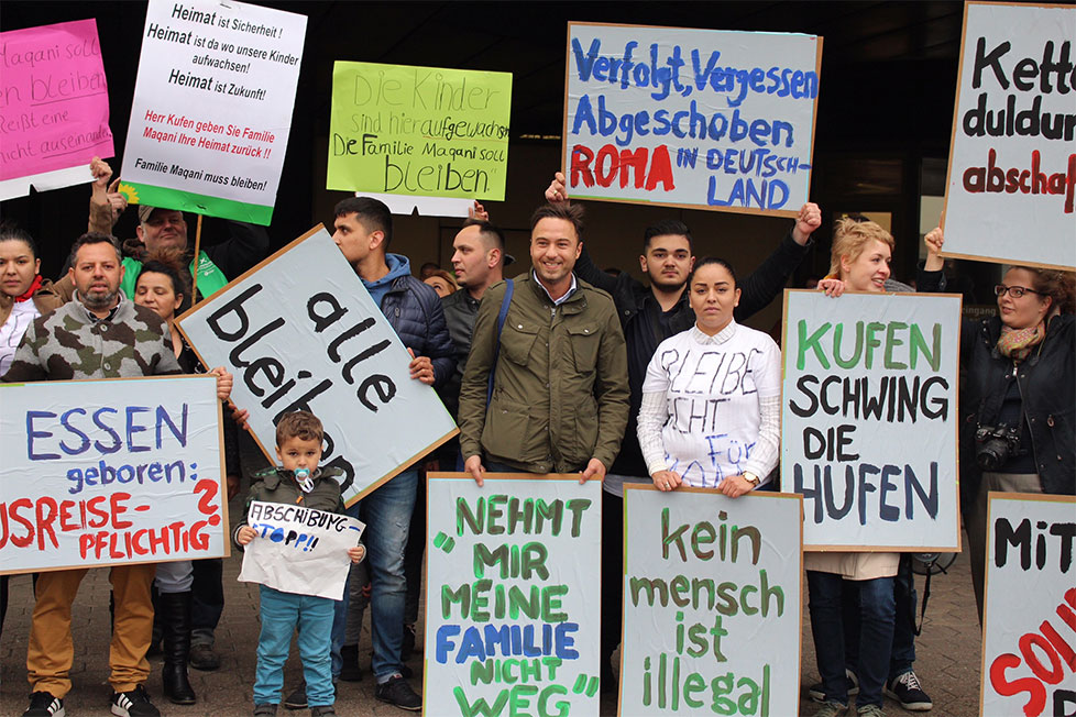 Momentaufnahme bei der Demonstration vor dem Essener Rathaus